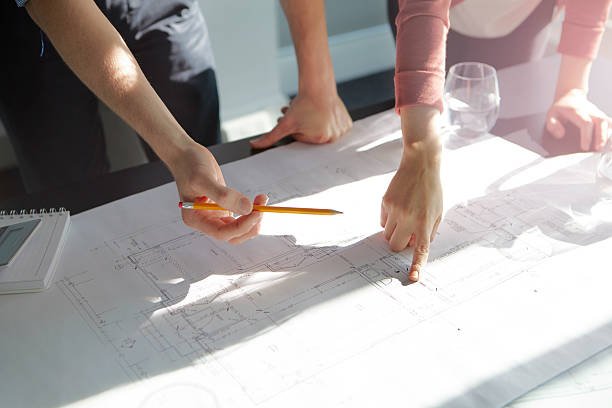 cuanto cobra un arquitecto